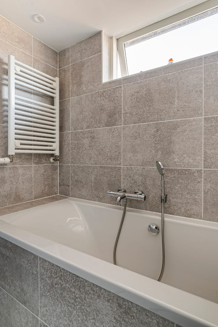 Foto 13 van Kamerlingh Onneslaan 33