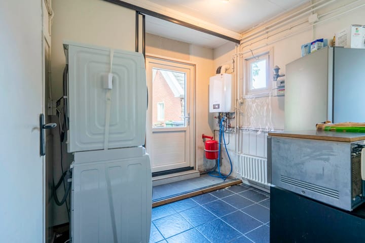 Foto 14 van Middenweg 48