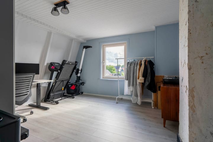 Foto 20 van Middenweg 48