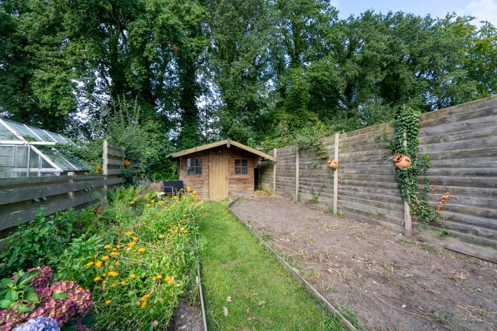 Foto 24 van Middenweg 48