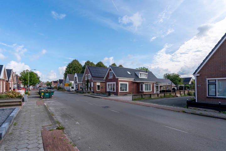 Foto 30 van Middenweg 48