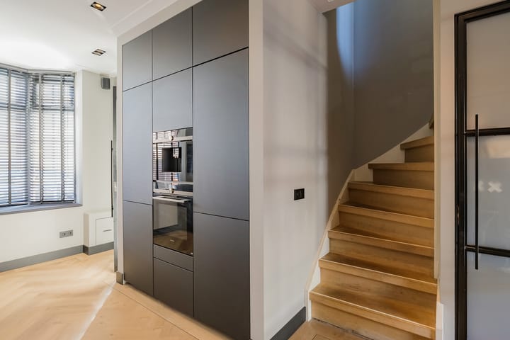 Foto 9 van Voltastraat 10