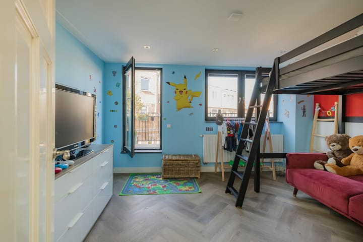 Foto 19 van Voltastraat 10