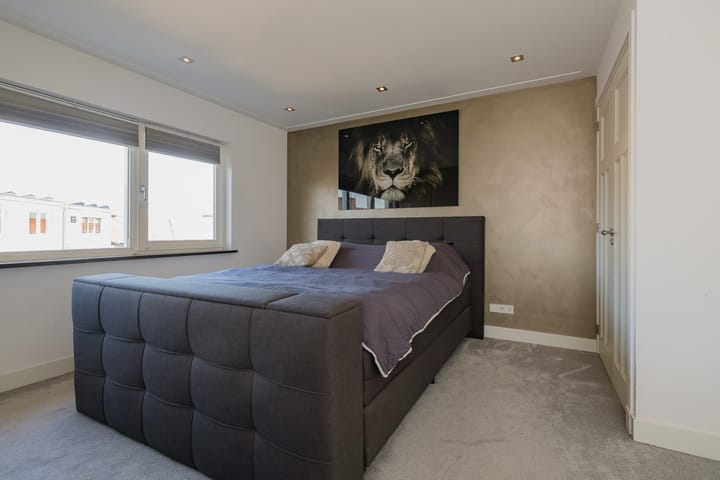 Foto 25 van Voltastraat 10