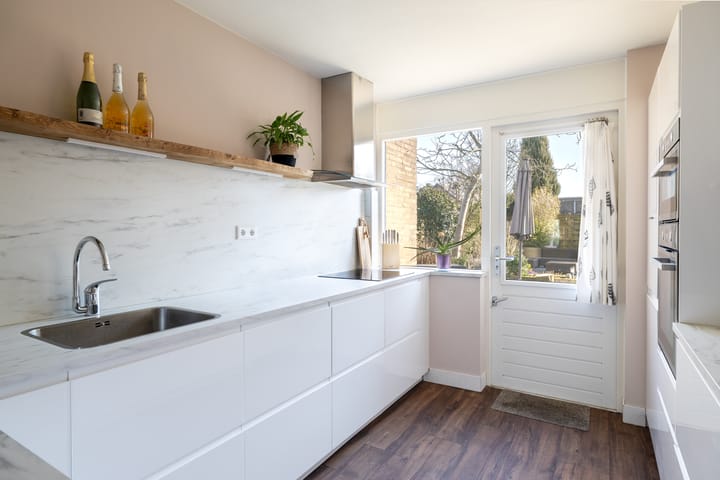 Photo 14 of Merlijnshof 12