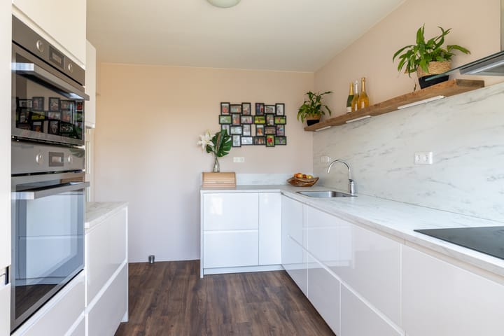 Photo 15 of Merlijnshof 12