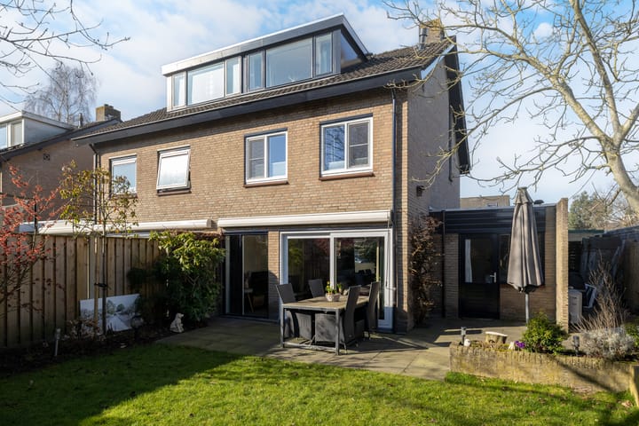 Photo 25 of Merlijnshof 12