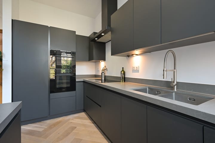 Foto 22 van Mesdagstraat 9