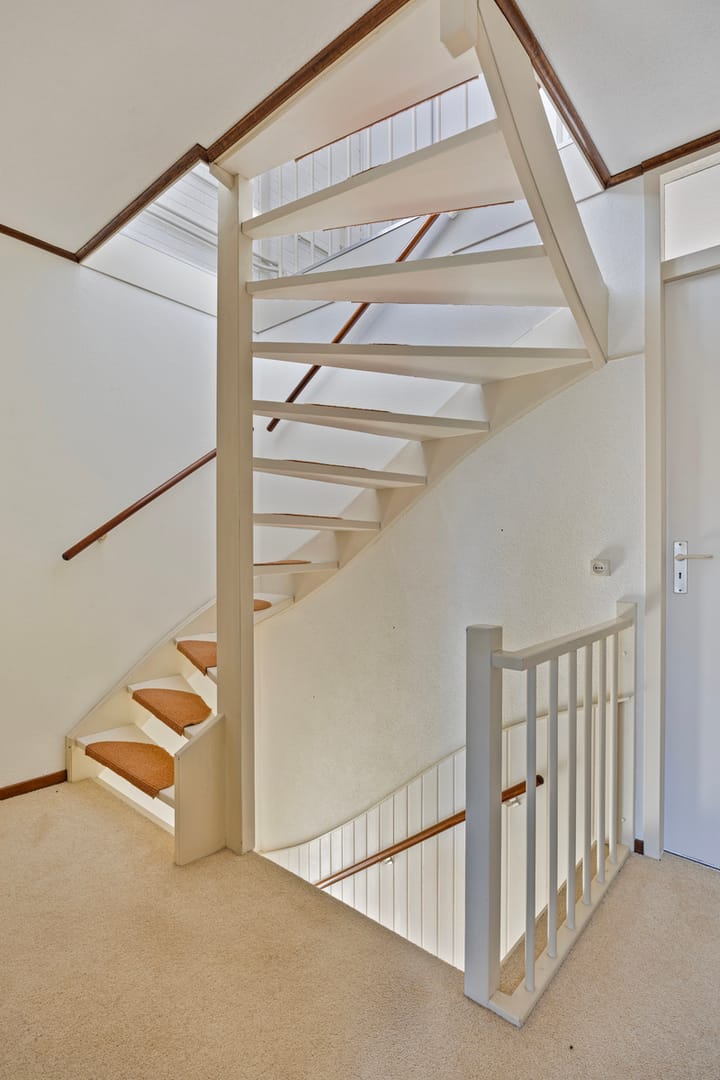 Photo 18 of Laweistraat 4