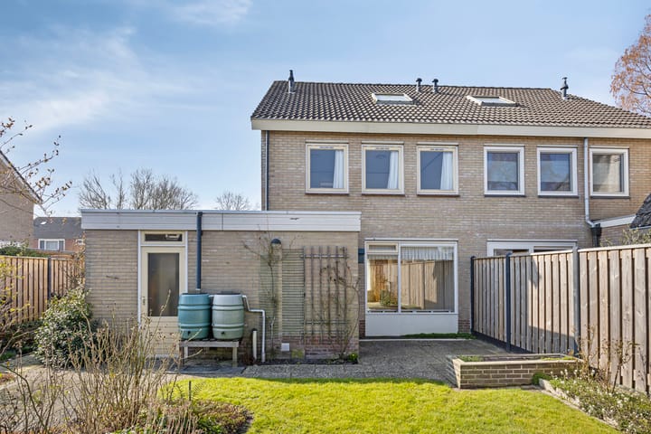 Photo 23 of Laweistraat 4