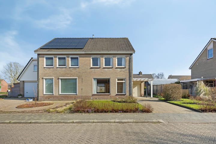 Photo 27 of Laweistraat 4