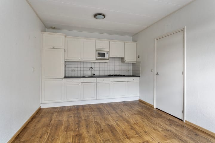 Foto 3 van Brânbuorren 6