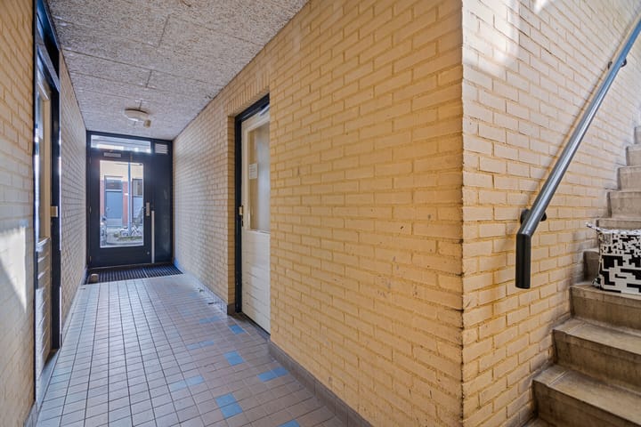 Photo 37 of President Brandstraat 7