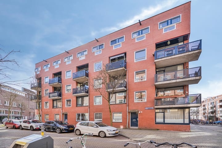 Photo 38 of President Brandstraat 7