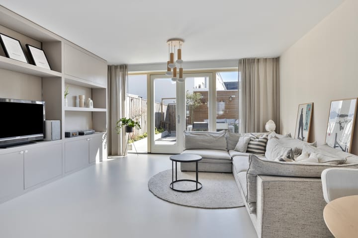 Foto 2 van Colognekaai 56