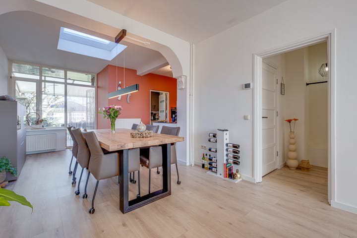 Foto 8 van Julianalaan 16