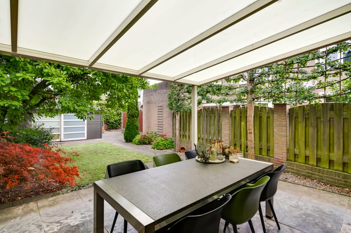 Foto 22 van Julianalaan 16