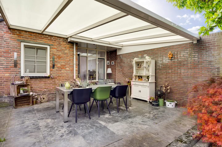 Foto 24 van Julianalaan 16