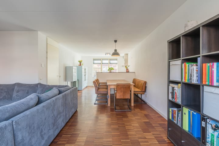 Foto 10 van Hans Vredeman de Vriesstraat 13