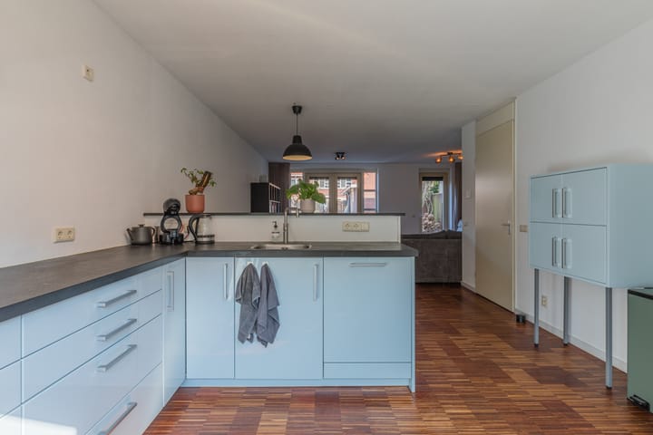 Foto 12 van Hans Vredeman de Vriesstraat 13