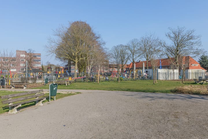 Foto 22 van Hans Vredeman de Vriesstraat 13