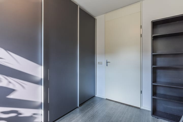 Foto 25 van Hans Vredeman de Vriesstraat 13