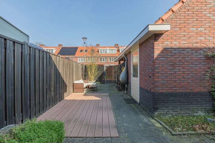 Foto 38 van Hans Vredeman de Vriesstraat 13