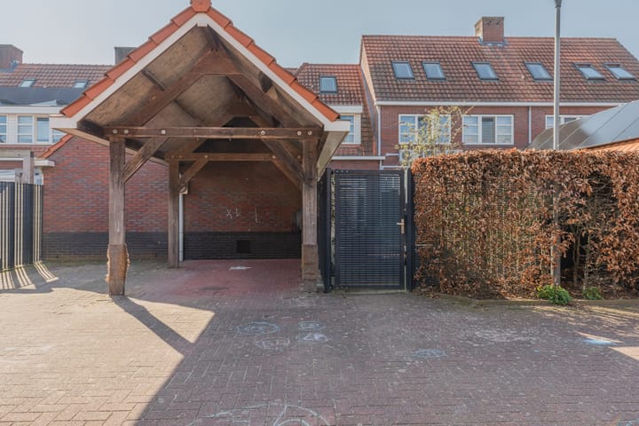 Foto 40 van Hans Vredeman de Vriesstraat 13