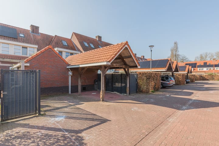 Foto 41 van Hans Vredeman de Vriesstraat 13