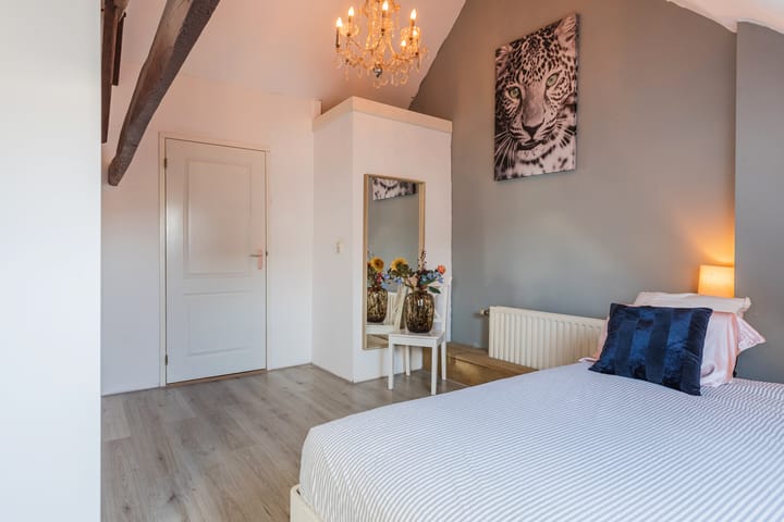 Foto 17 van Van Hogendorpstraat 38