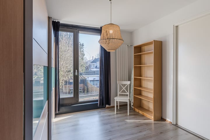 Foto 20 van Van Hogendorpstraat 38