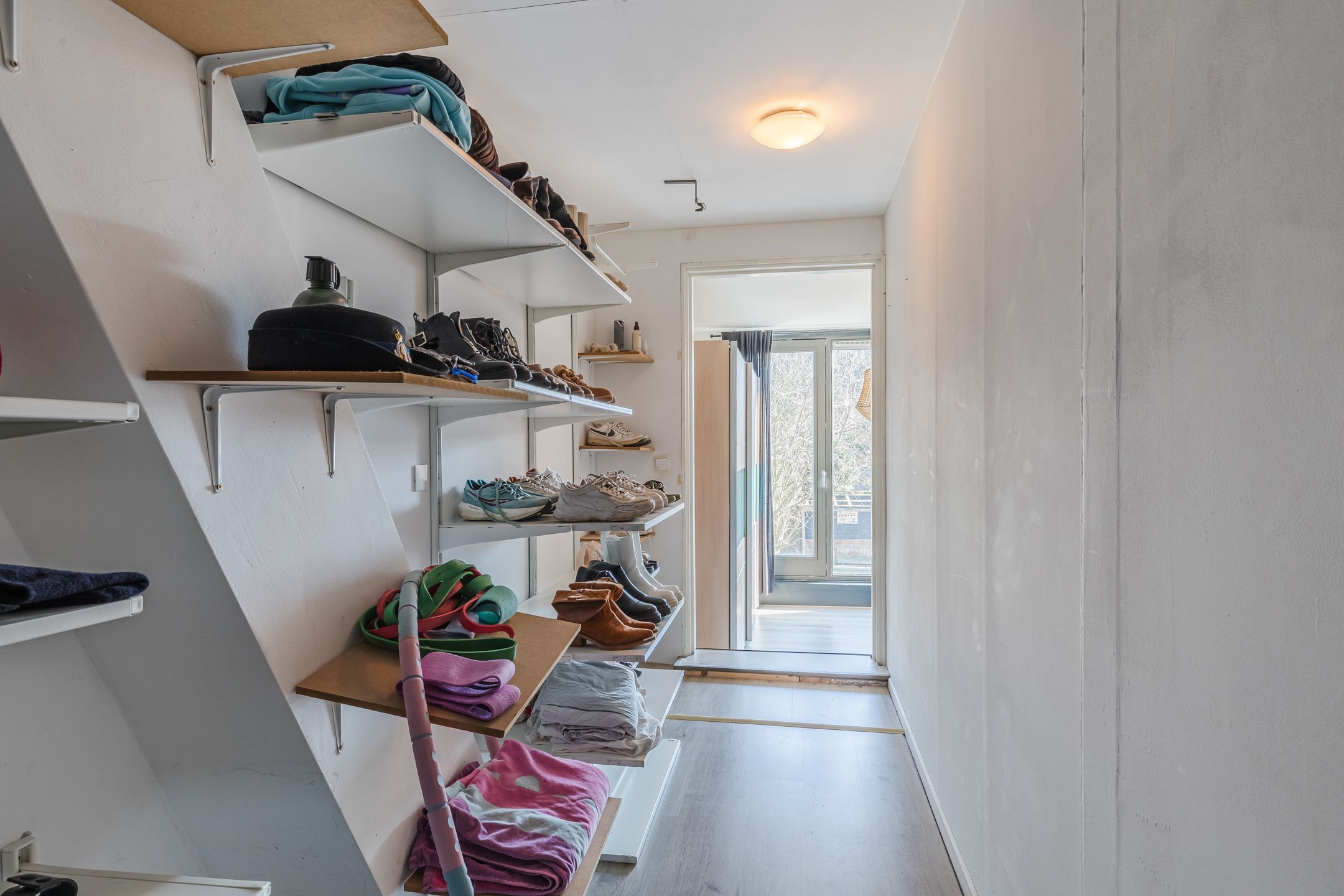 Foto 21 van Van Hogendorpstraat 38