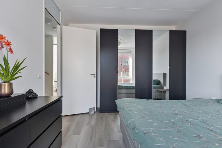 Foto 24 van Voorbuurt 50