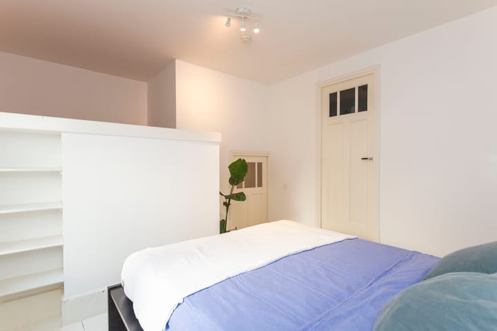 Foto 9 van Sledenaarsgang 18