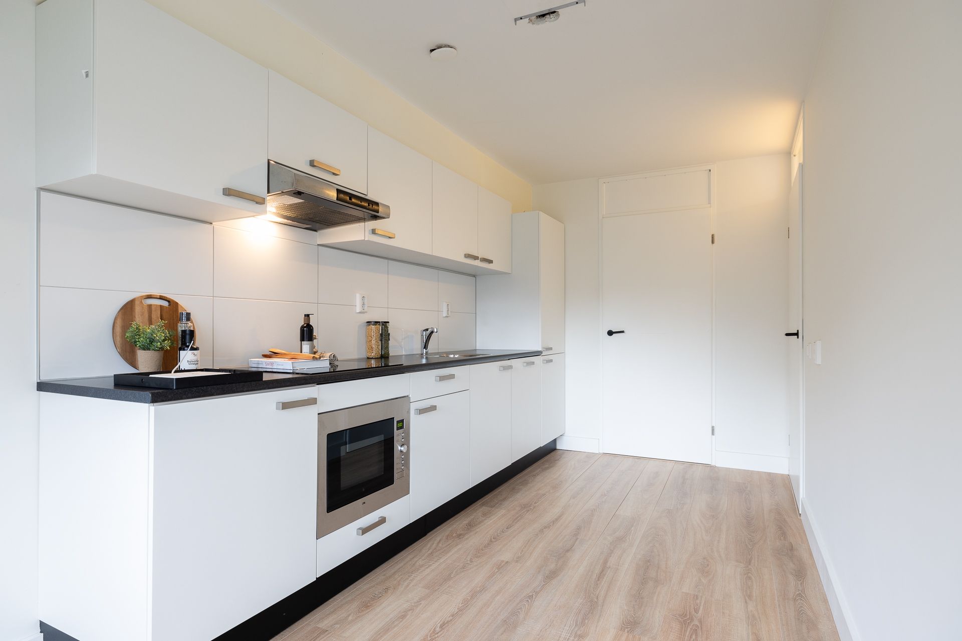 Photo 3 of Crooswijkseweg 91-D