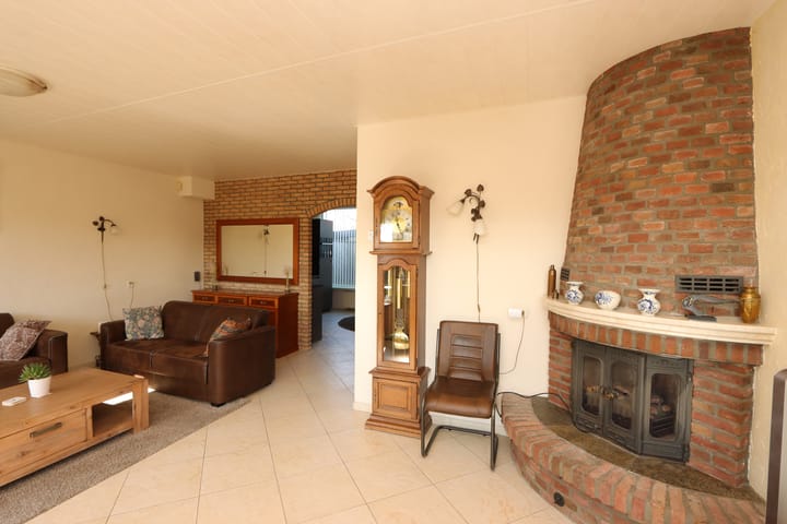 Foto 10 van Koolzaadhof 8