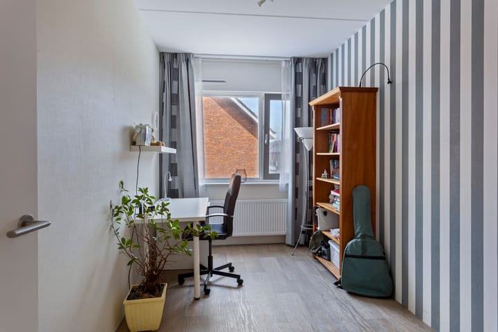 Foto 27 van Van 't Hulstraat 14