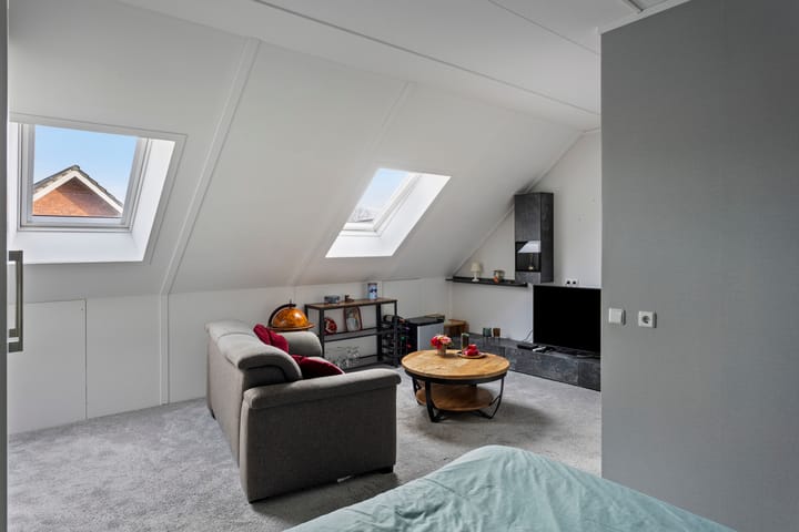 Foto 38 van Van 't Hulstraat 14