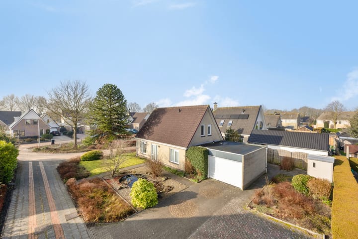 Foto 2 van Toarteltoan 7