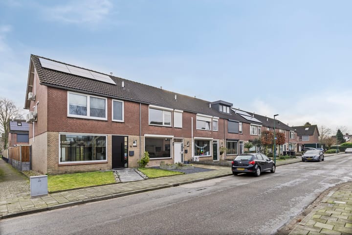 Foto 7 van Azaleastraat 16