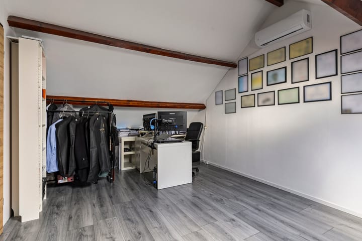 Foto 25 van Azaleastraat 16