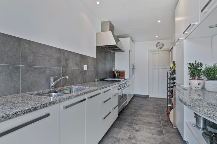 Foto 15 van Laan van Meerdervoort 423