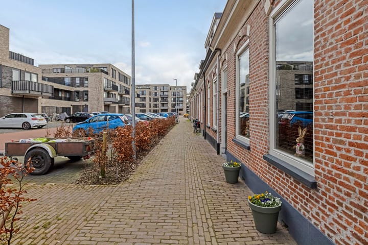 Foto 29 van M.H.Trompstraat 5