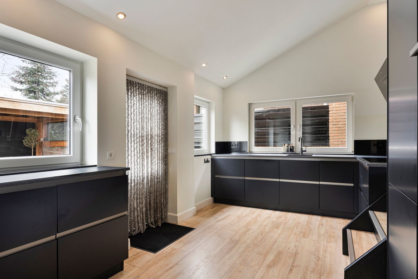 Foto 14 van Bloemendaalse Zeedijk 19