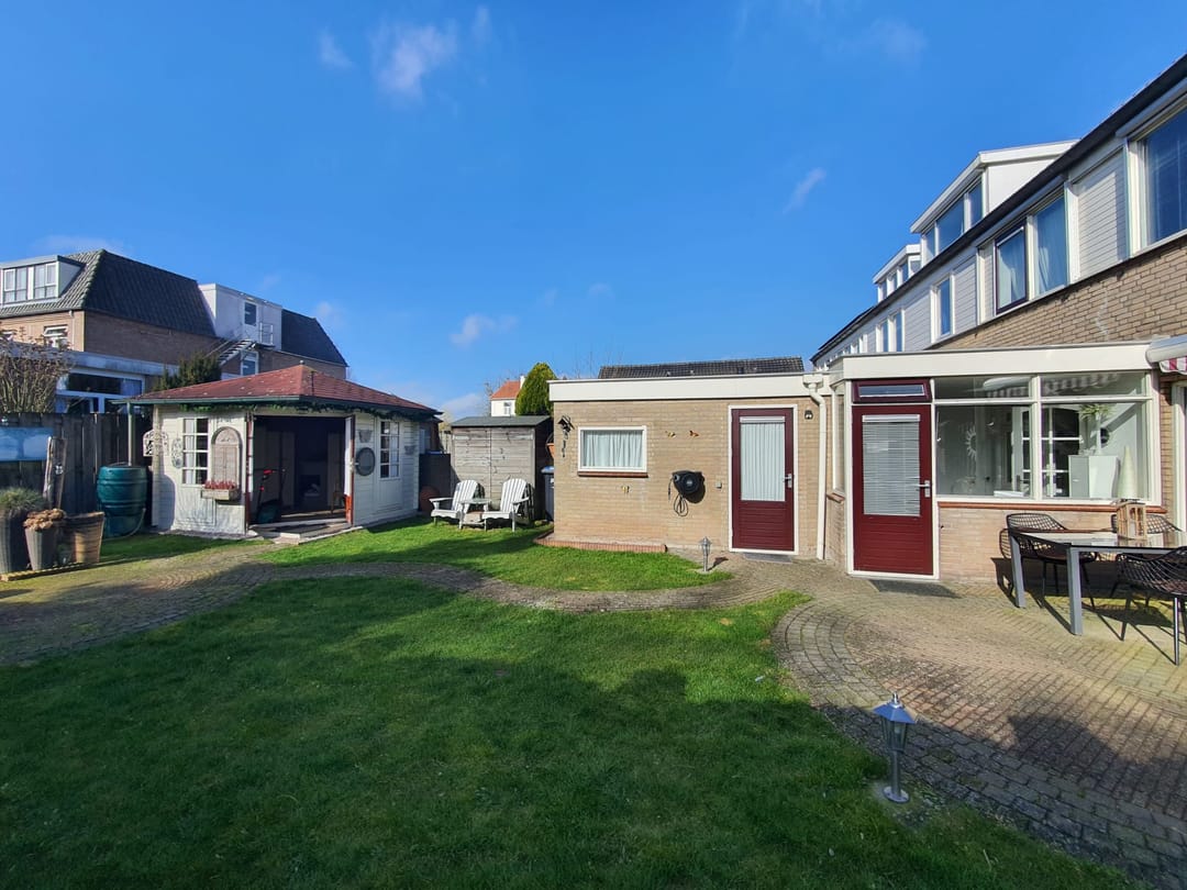 Photo 28 of Prins Bernhardstraat 25