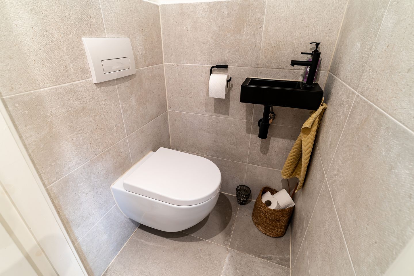 Photo 5 of Hemsterhuisstraat 205