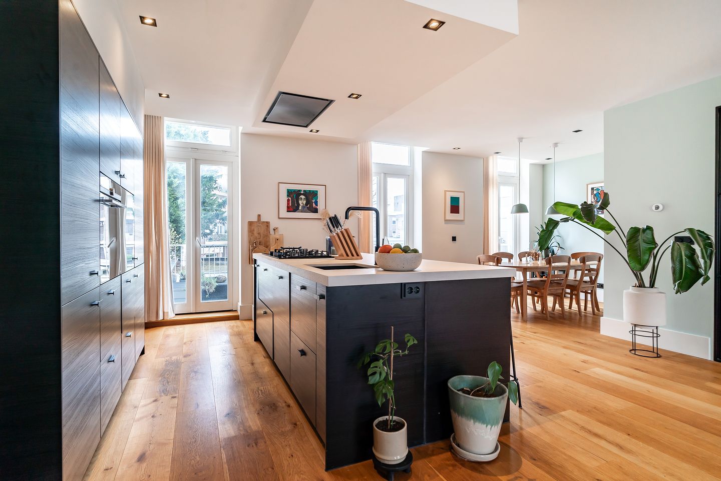 Photo 10 of Hemsterhuisstraat 205