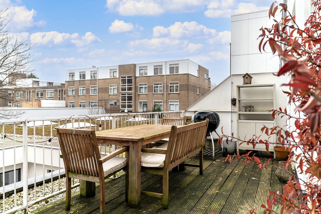 Photo 16 of Hemsterhuisstraat 205