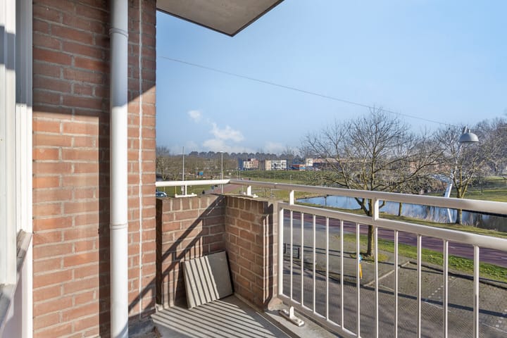 Foto 19 van Bernard Shawsingel 246