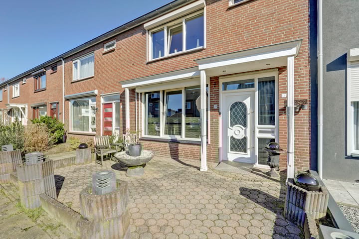 Photo 8 of Zwaluwstraat 13